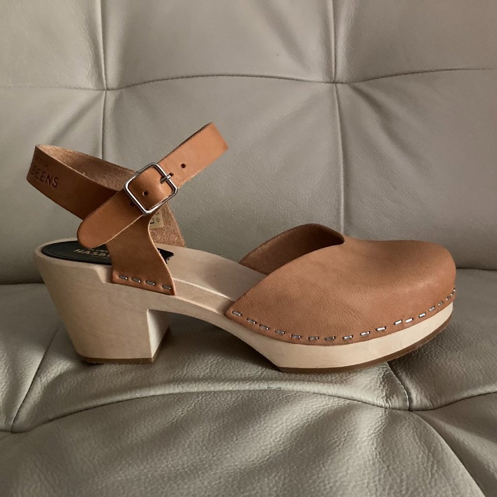 Swedish HASBEENS Closed Toe Sz 38 Nature 70mm heel